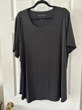 Susan Graver Black Crewneck Short Sleeve Top